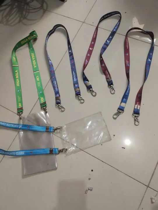 Porta Cartão com cordão - Foto 2