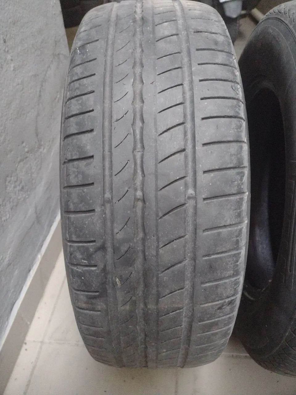 Pneu 205x65 R15 Pirelli P1 cinturato par 300.00