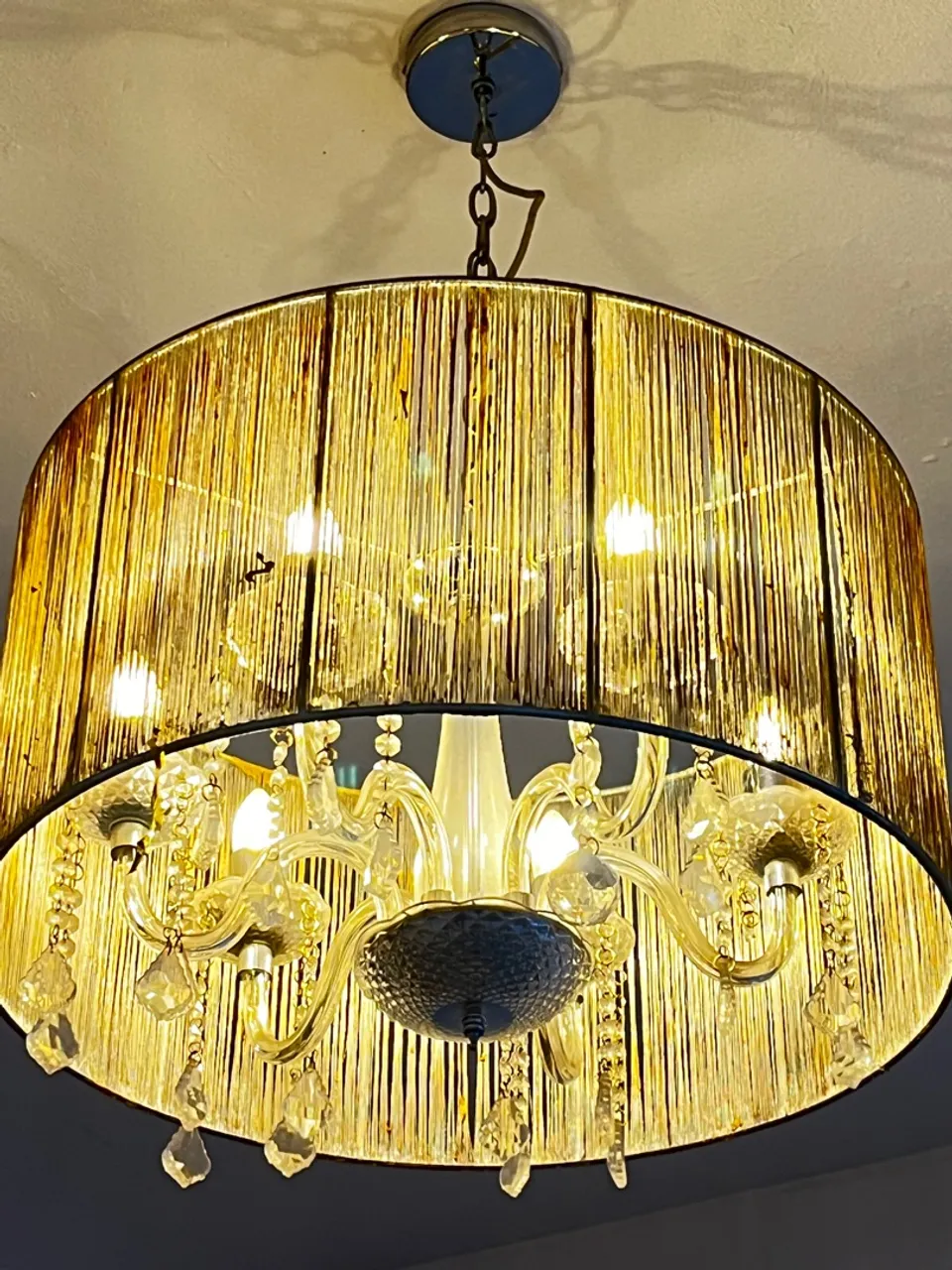 Lustre de Cristal com Cúpula Dourada