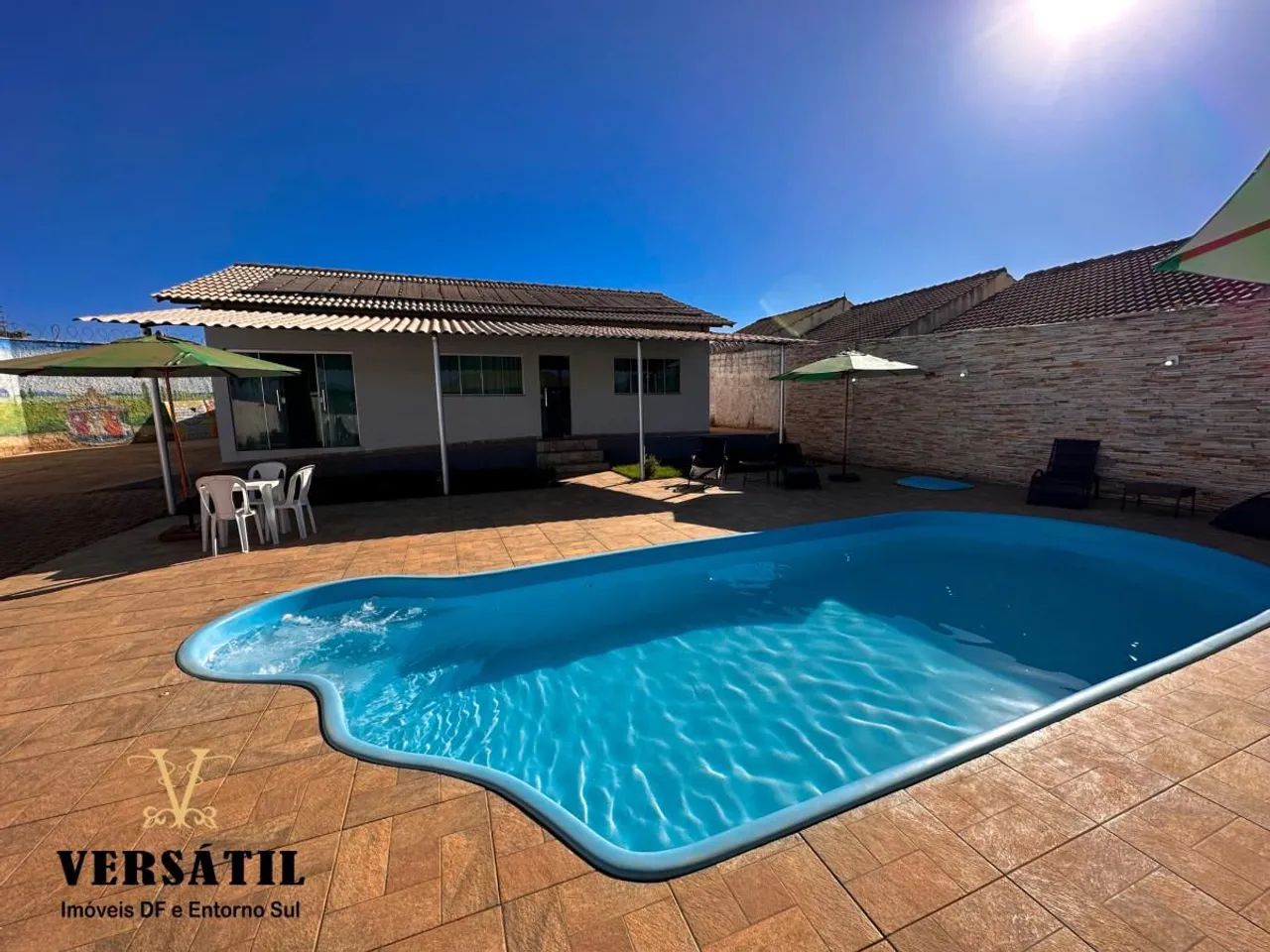 Vendo casa em cidade ocidental 4 quartos 