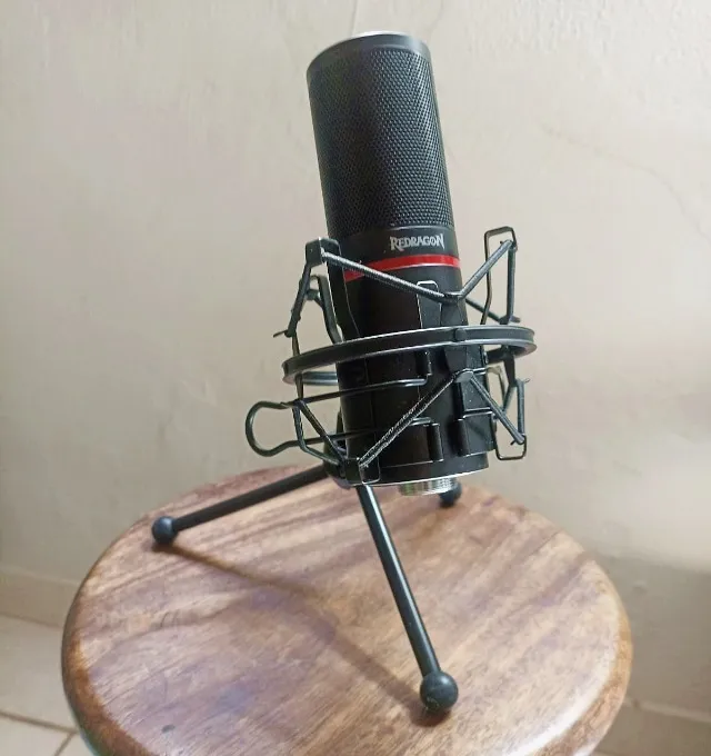 Microfone Redragon Blazar GM-300