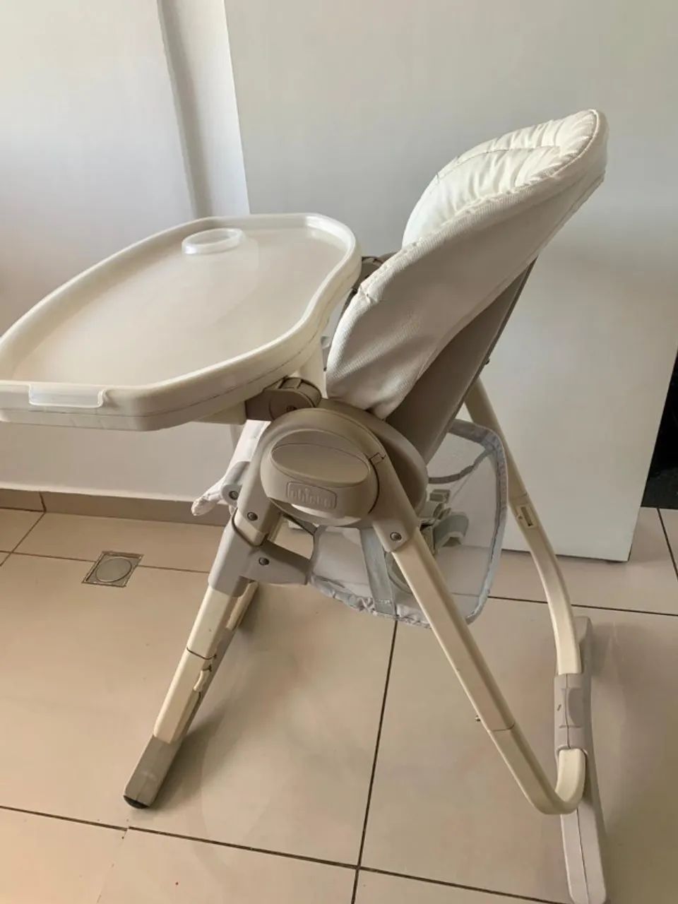 Cadeira de Alimentação Chicco (Polly Magic) - Completa com Manual - Foto 3