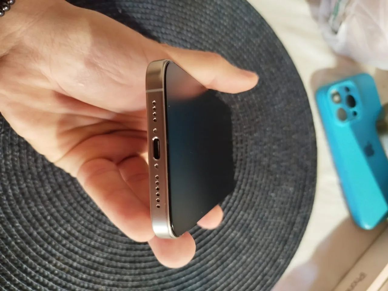 iPhone 15 Pro Max 256GB - Natural Titanium - Garantia até 06/2025 - Foto 4