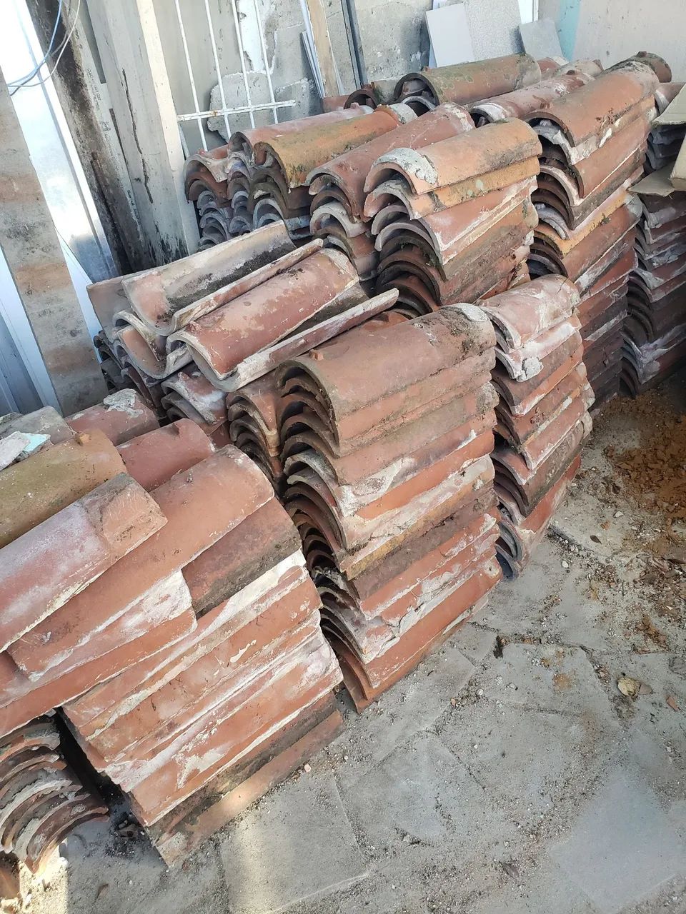 Telhas de barro antigas