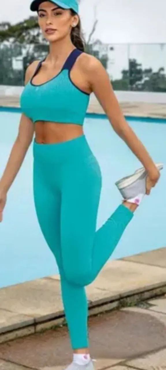 Conjunto de treino feminino - top e legging cinza - Foto 3