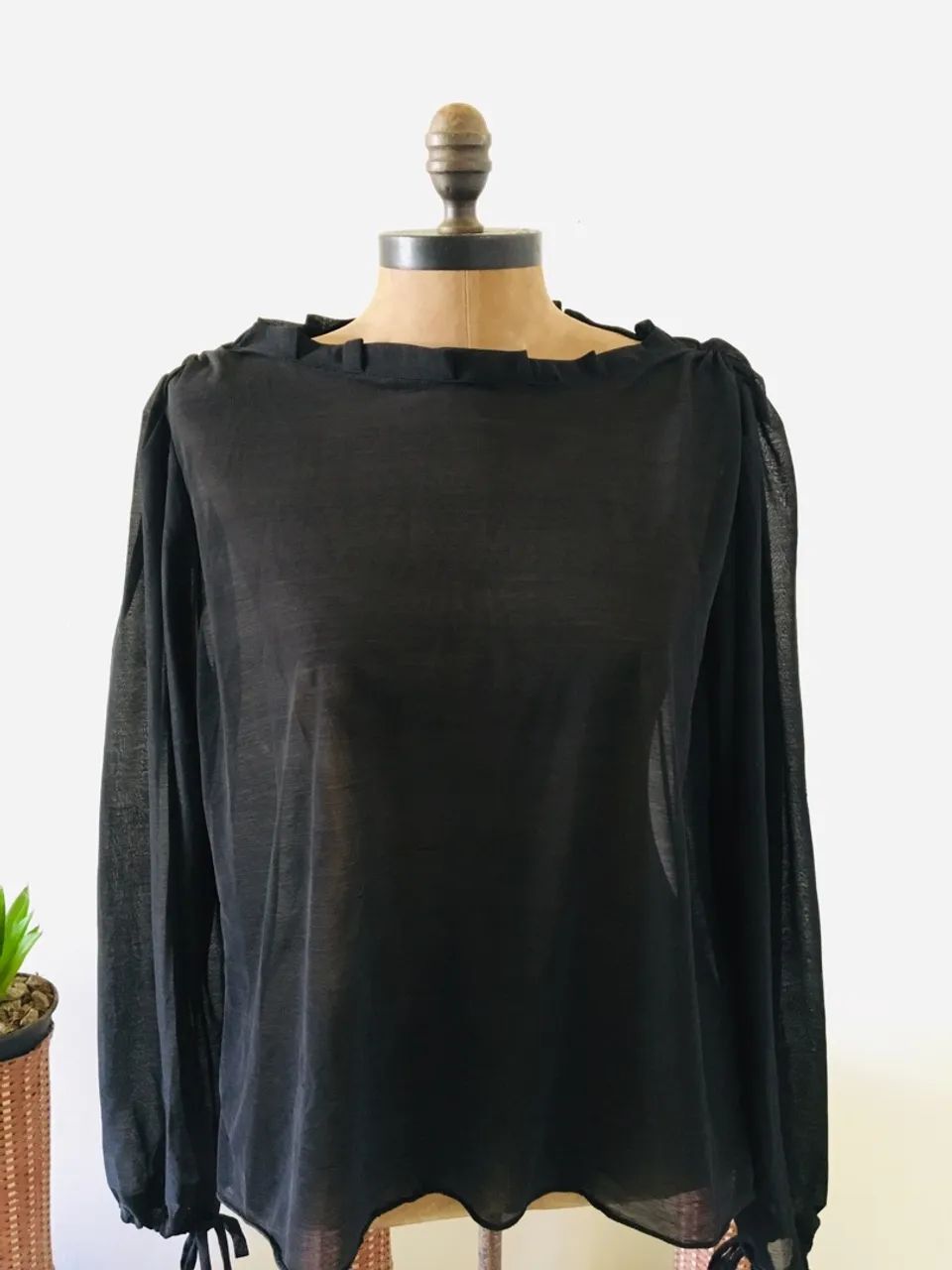 Blusa Feminina Preta Elegante