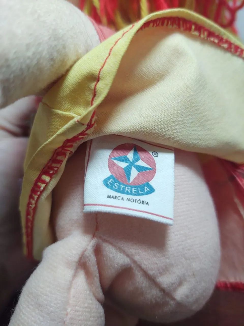 Estrela - Antiga boneca de pano Emília - 30cm de altura - Década de 80 - Foto 4