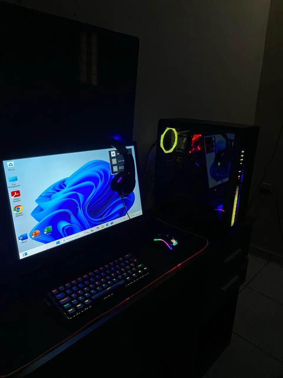 Computer64617597045377122