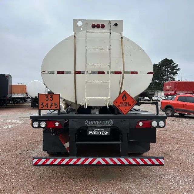 Carreta Tanque Compartimentada 7 Bocas 2017 35 Mil Litros - Foto 5