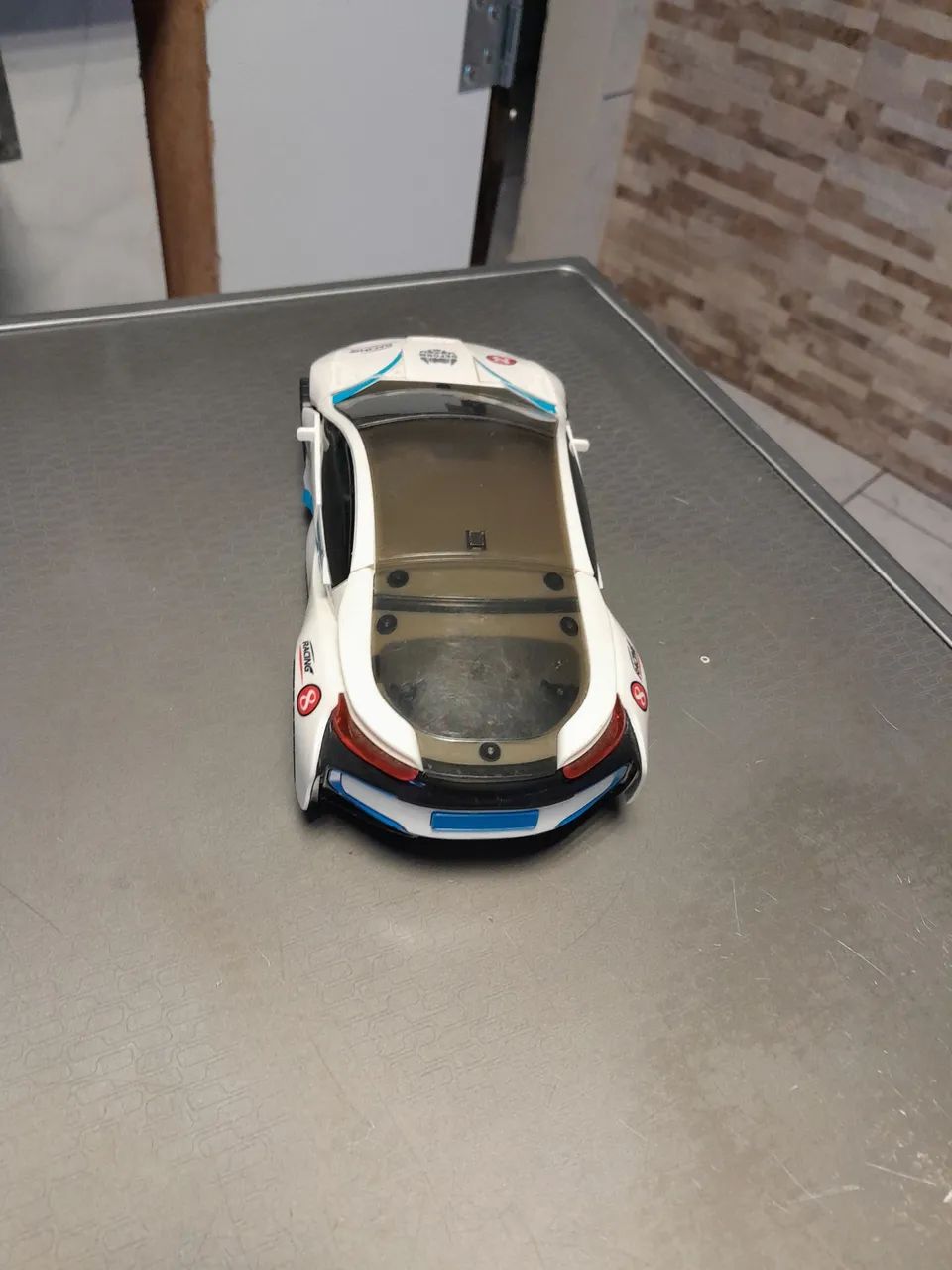 Carrinho de corrida de brinquedo - Foto 2