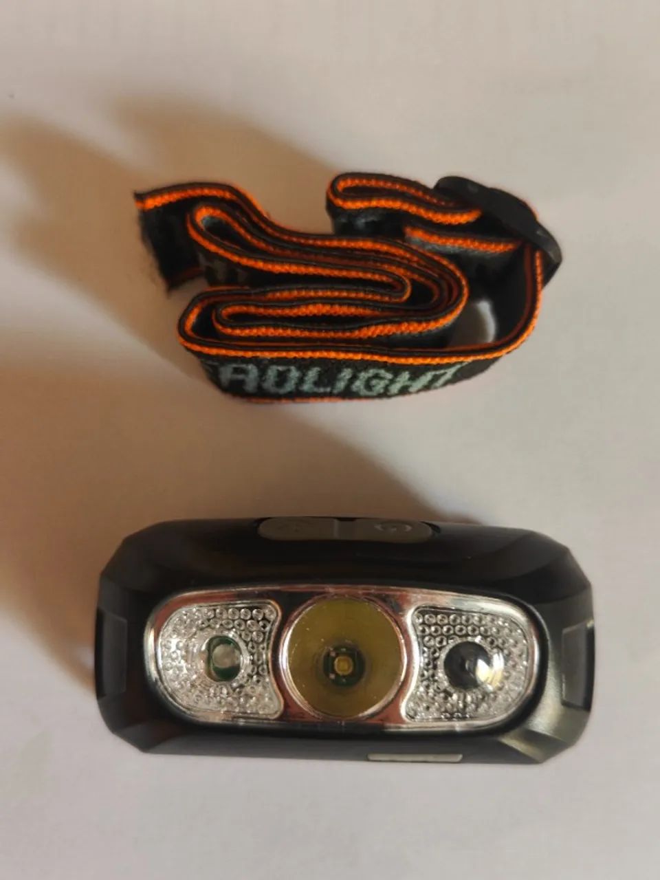 Lanterna Cabeça 1 Lampada Recarregavel Farol Sensor Presenca Preto