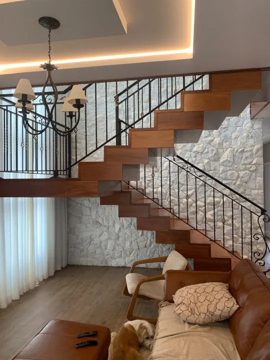 Escolhendo a escada perfeita para sua obra! Fale com a Phanda