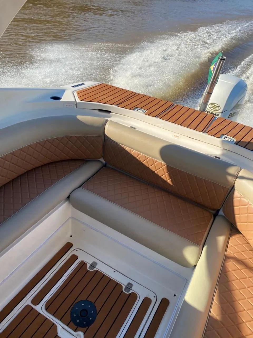 Lancha HD Marine 7.9 Cuddy 26 pes - Foto 5