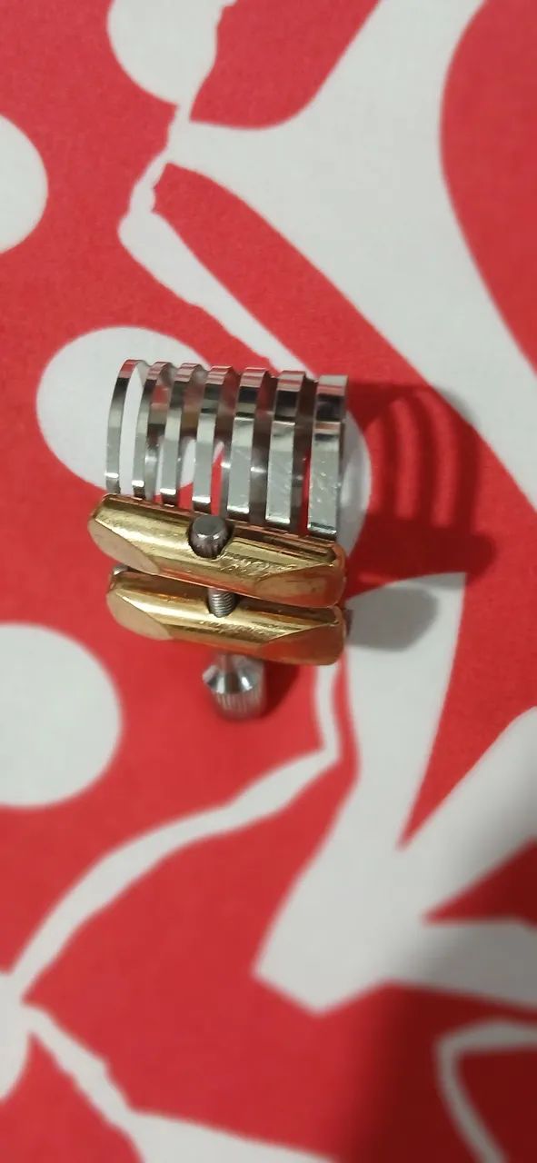 Abraçadeira boquilha de massa sax tenor nova  - Foto 4