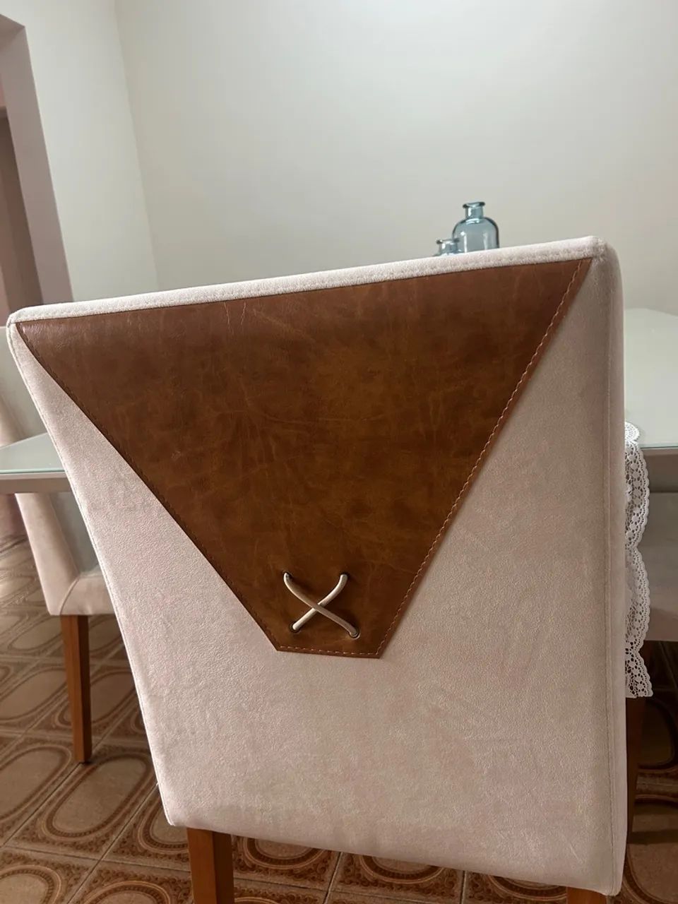 Mesa de Jantar 8 Cadeiras - Moderna e Elegante - Foto 5