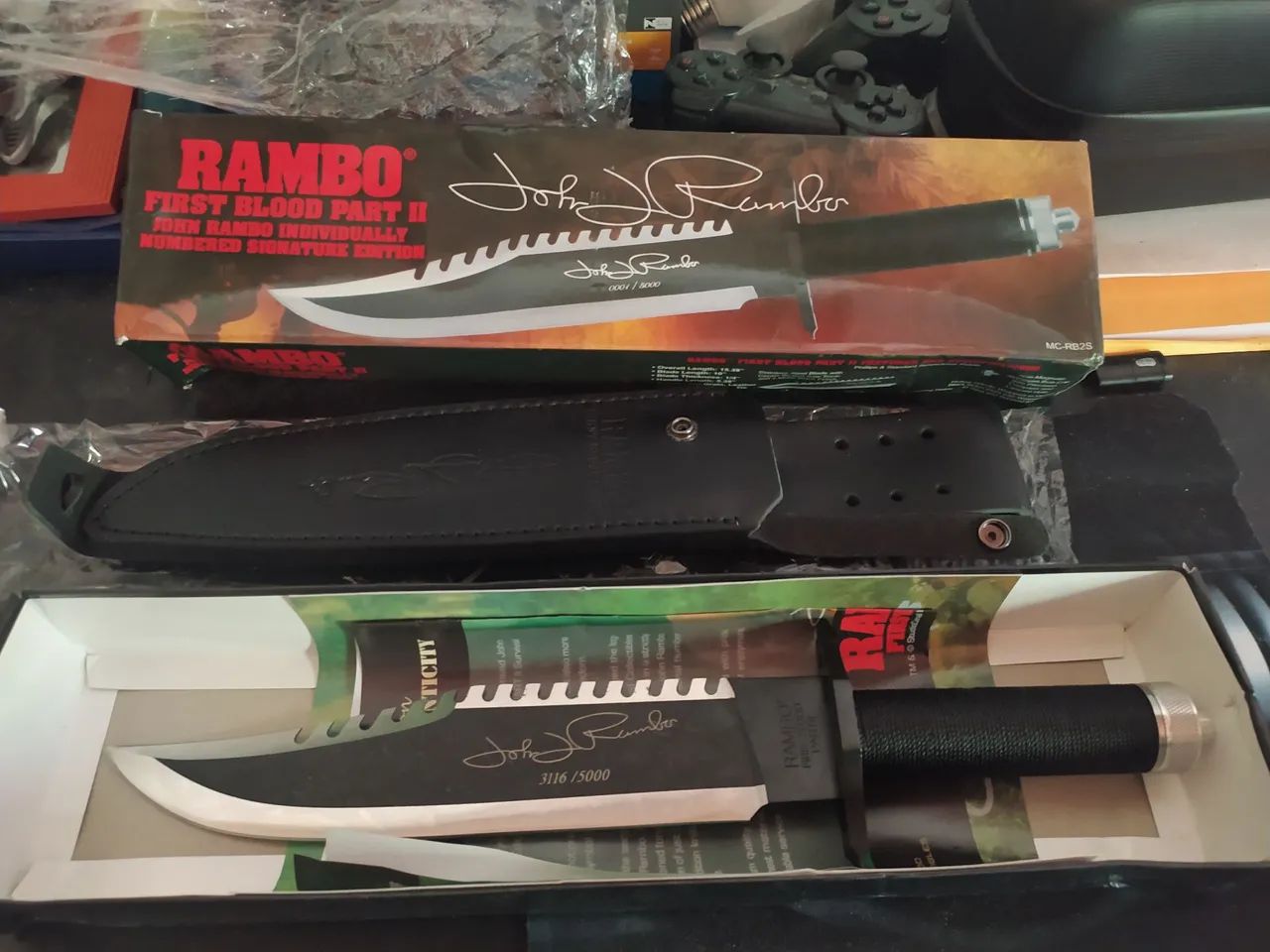 Faca do Rambo 2 com bainha e certificado 