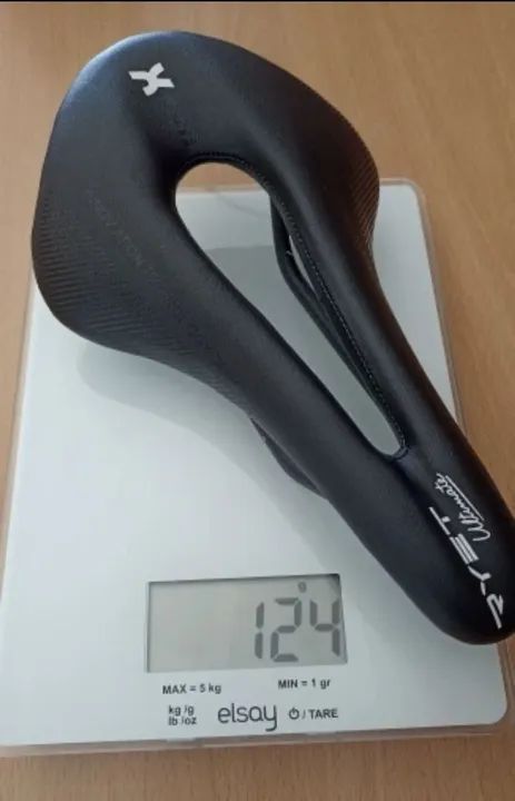 Selim de Bicicleta Ryet Unox Superlight Carbono - Foto 3