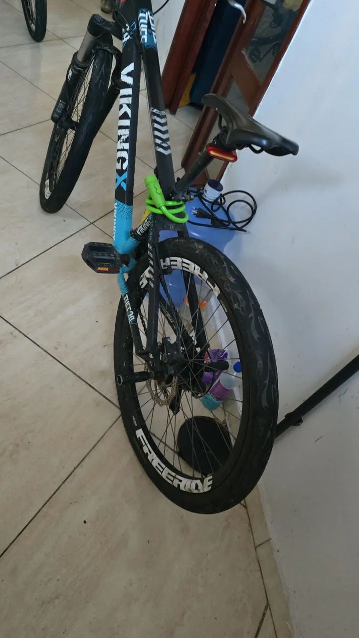Bicicleta aro 26 marchas shimano - Foto 3