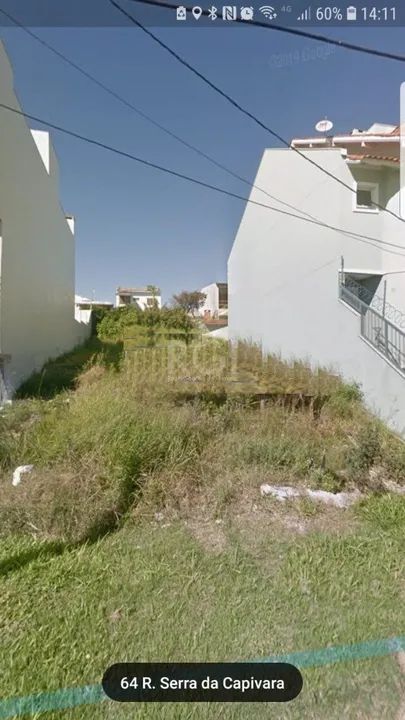 Terreno com dimensões de 10 x 30= 300m², murado dos dois lados.Em frente a uma praça. A ru - Foto 4