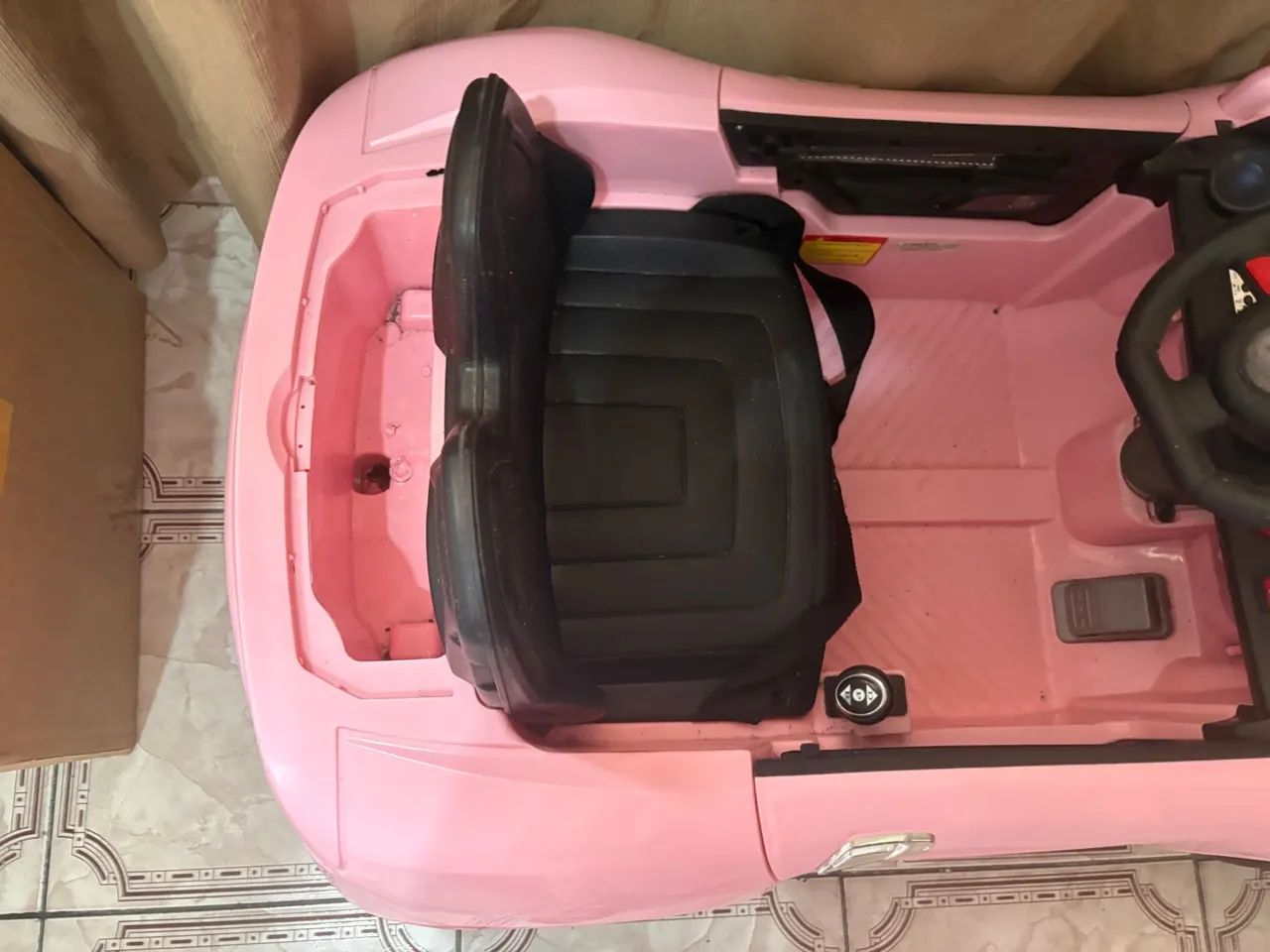 Mini Carro Elétrico Infantil Importway Bw007  Cor Rosa Voltagem do carregador 110V/220V - Foto 4