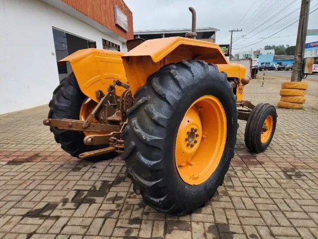 Trator Agrícola Valmet 65, Ano 1980, Pintura Nova. - Foto 4