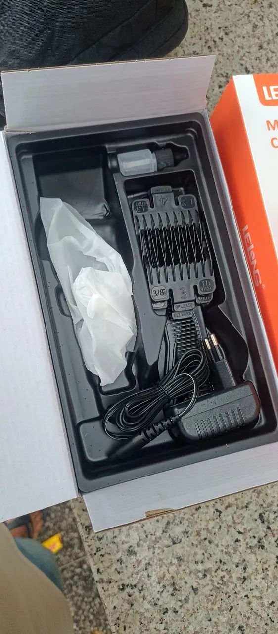 MÁQUINA DE CORTAR CABELO PROFISSIONAL LELONG - Foto 3
