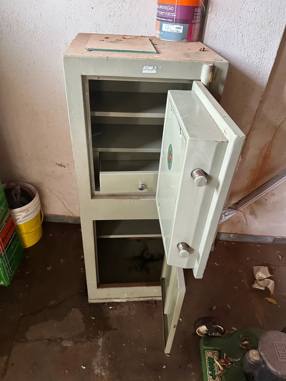 Safe64640296348291120