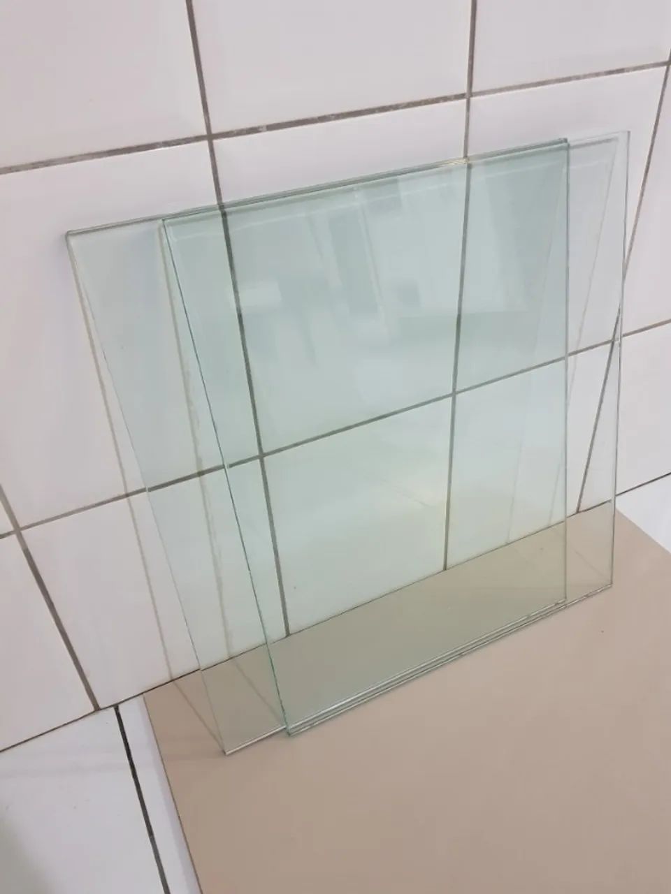 2 Peças de Vidro Lapidado e Polido - 60x50