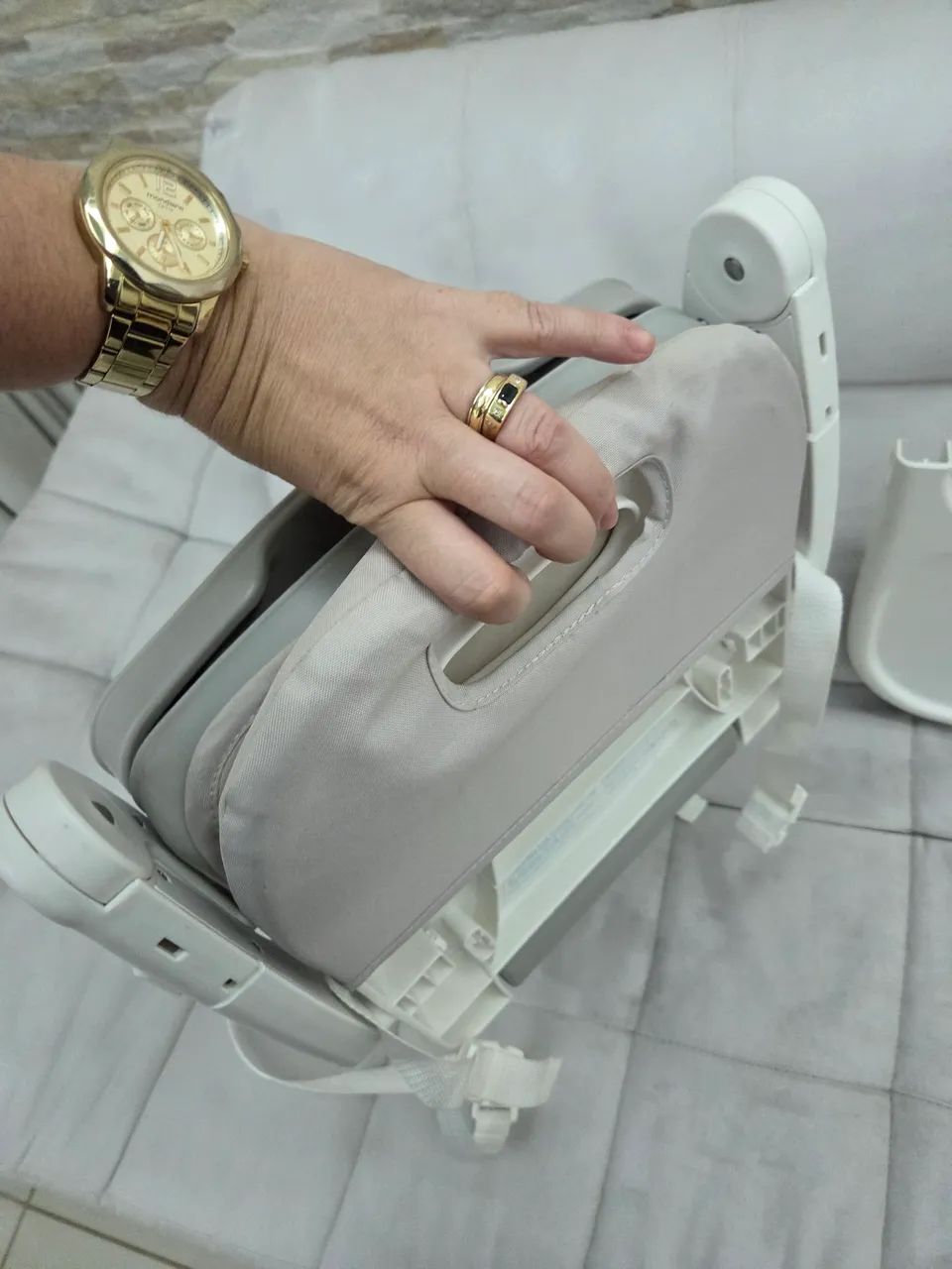 Cadeira refeição infantil cosco portátil  - Foto 6