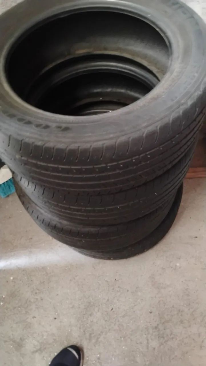 Jogo pneus 205/55R16 