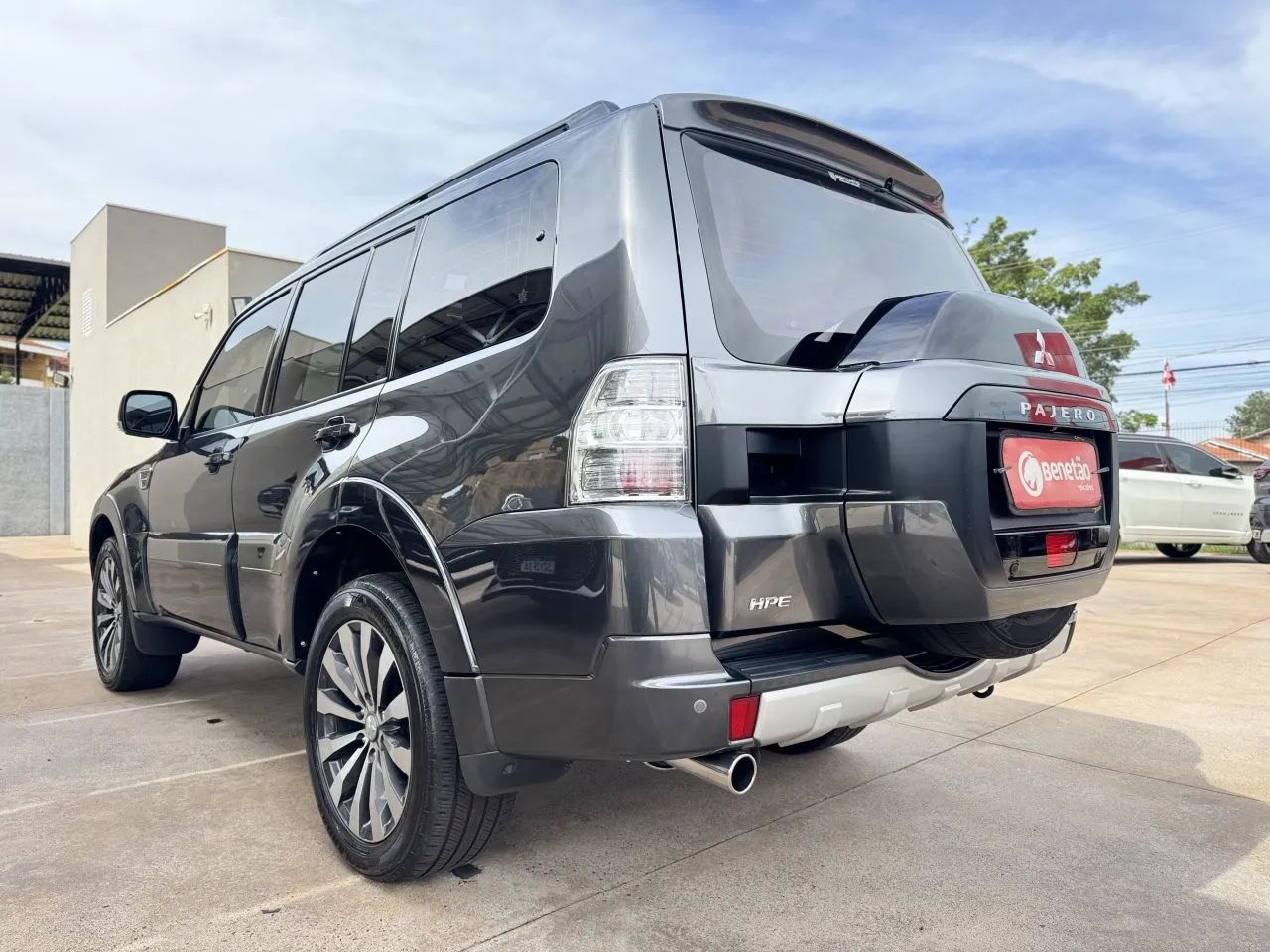 Pajero HPE Full 3.2 4x4 T.I.Dies. 5p Aut - Foto 2
