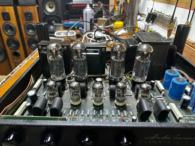 Amplificador Integrado Valvulado da Audio Innovations Classic Stereo 25
