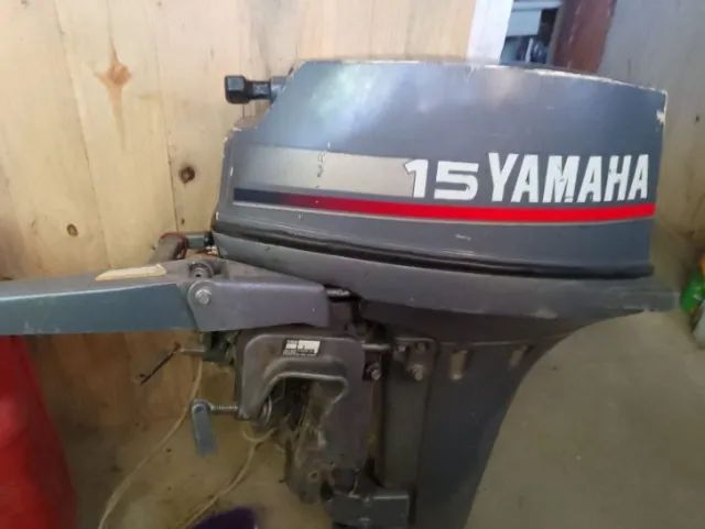 Motor Yamaha ano 96 Parte de cima Leia descrição