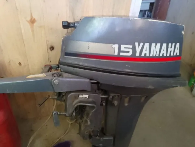 Motor Yamaha ano 96 Parte de cima Leia descrição