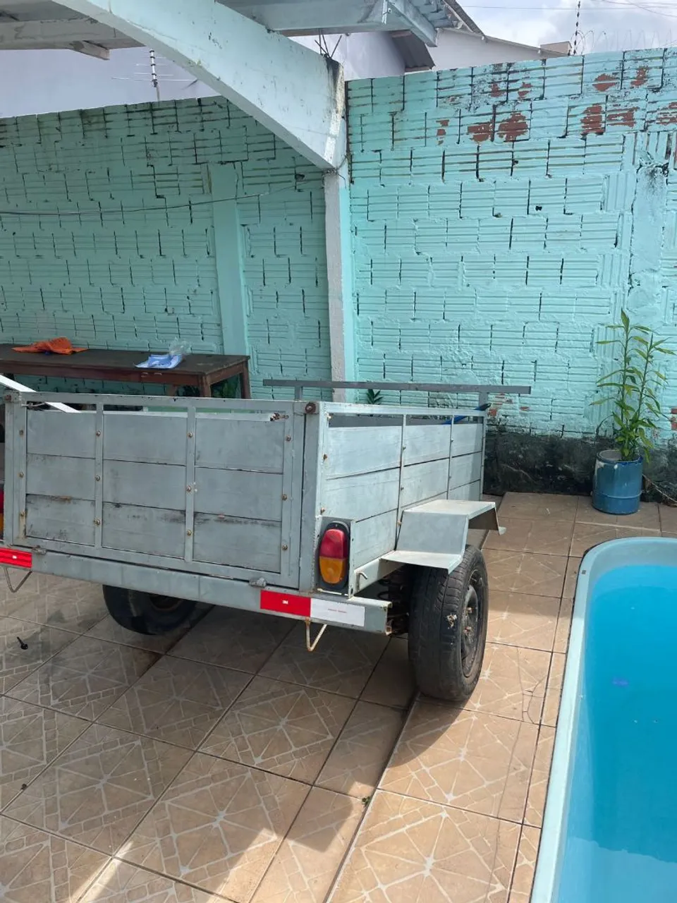Vendo essa carretinha 1,89 metros pneus seminovos 3.500