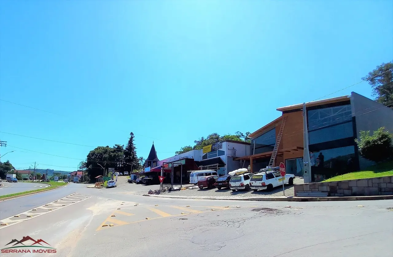 Sala comercial 151 m² para locação de frente para a Avenida 15 de Novembro.