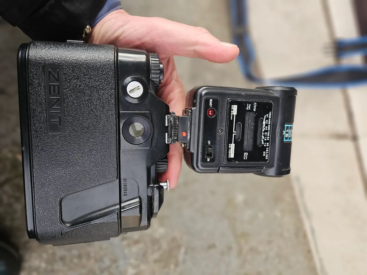 Câmera Zenit 12XL com Flash e Acessórios - Foto 3
