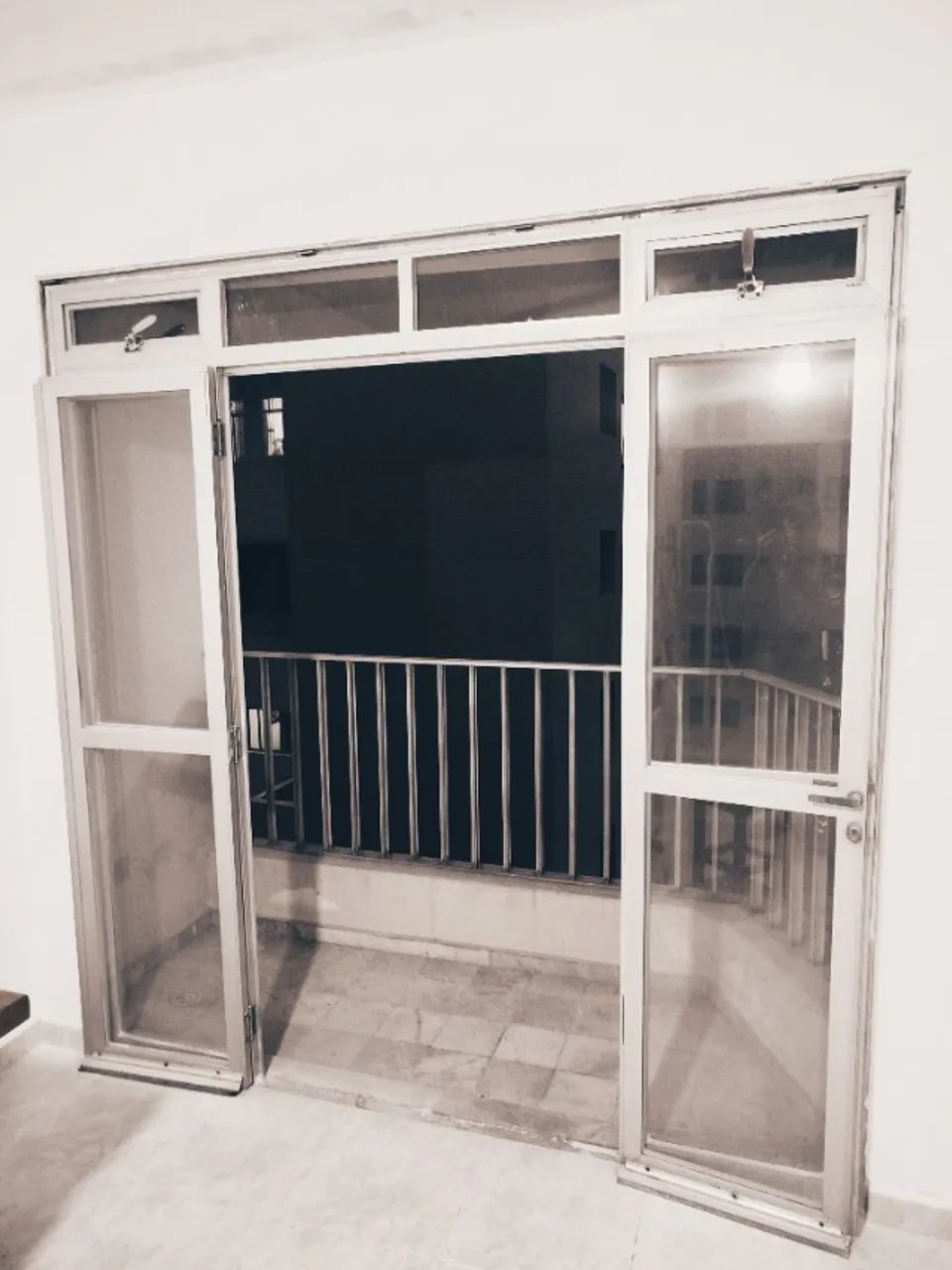 Porta divisória de aluminio 2.30x2.20 - Foto 2