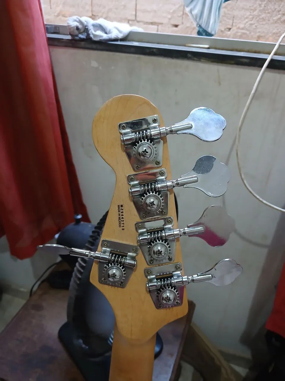 Baixo Fender - Foto 5