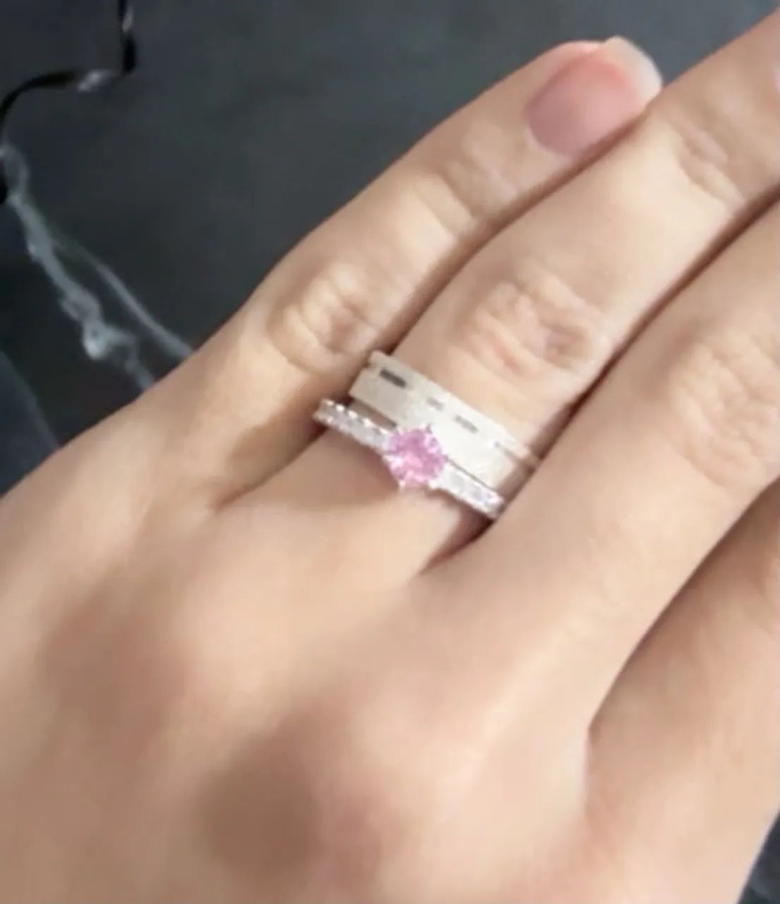 Aliança 3mm com solitário rosa