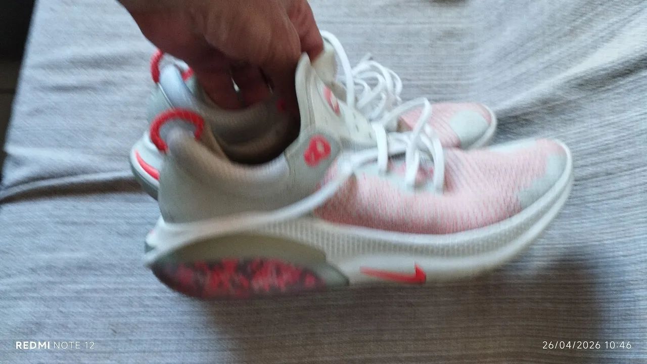 Nike Flyknit 42 edição limitada  - Foto 5