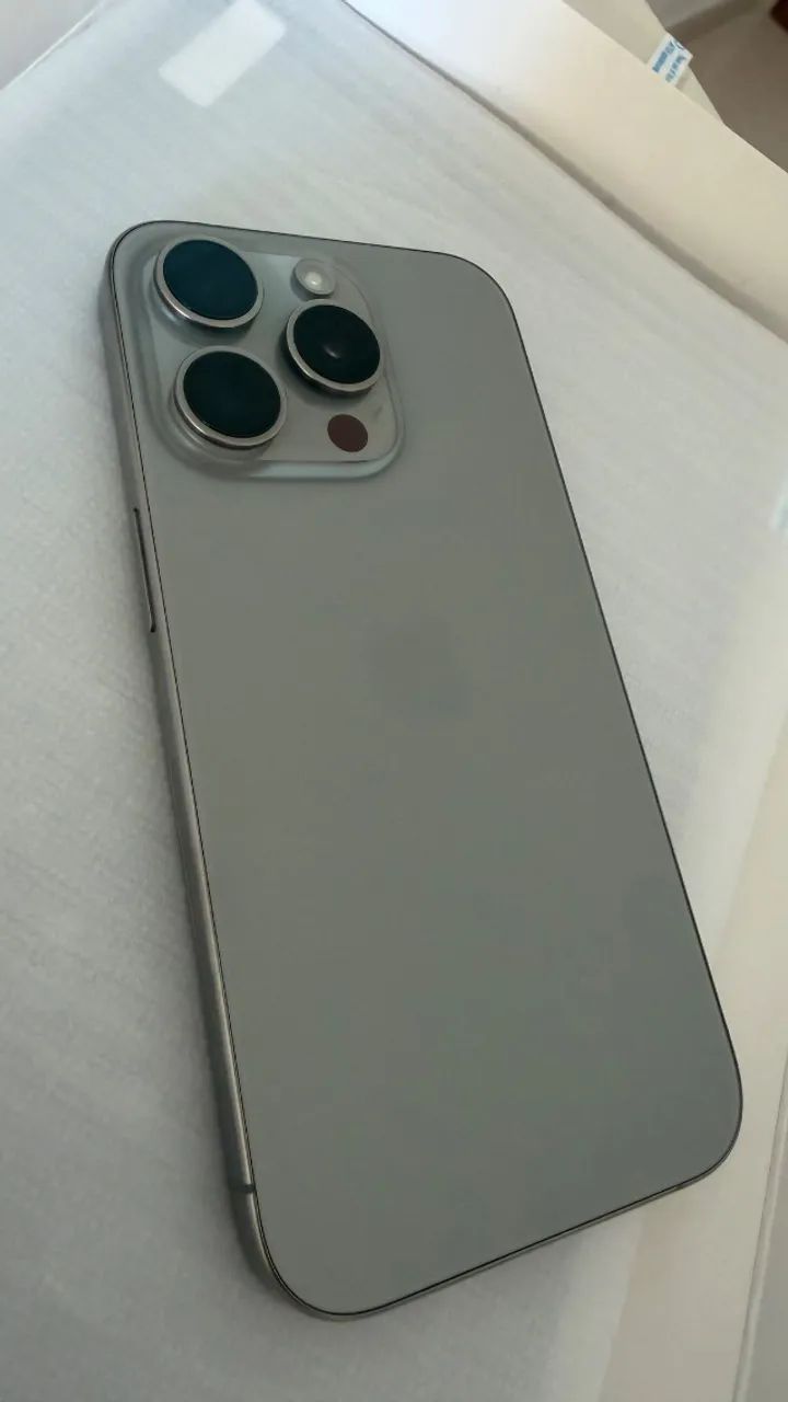 Vendo iPhone 15 Pro 256 GB - Foto 2