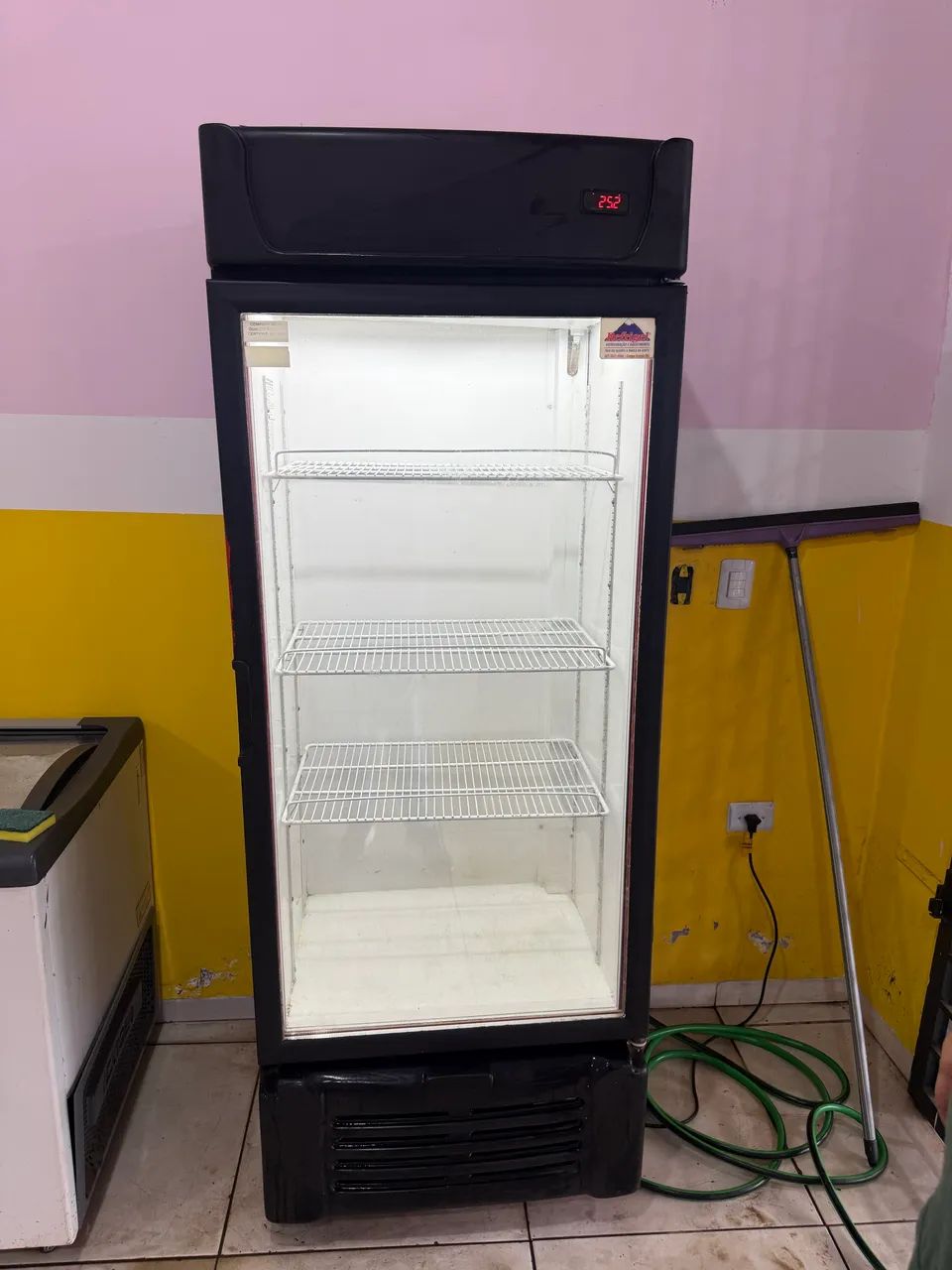 Expositor de Refrigerante Refrigel - Foto 2
