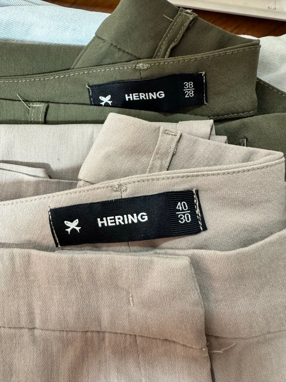 Kit shorts jeans e duas calças Hering  - Foto 3