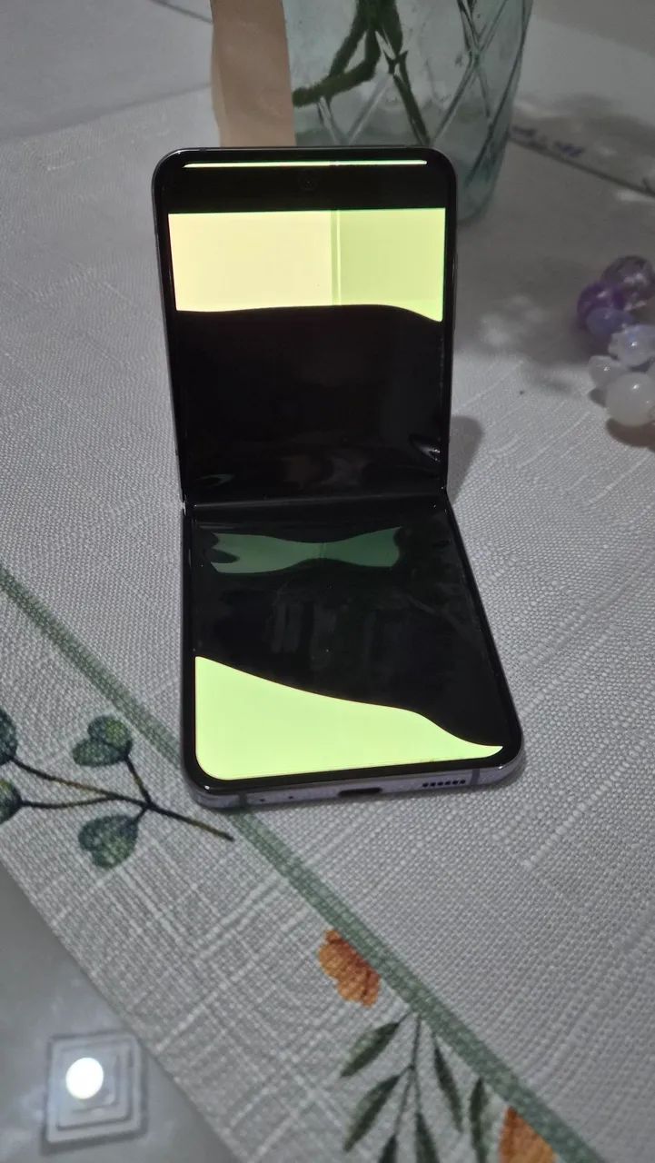 Z flip4 - Defeito (tela) - Foto 3