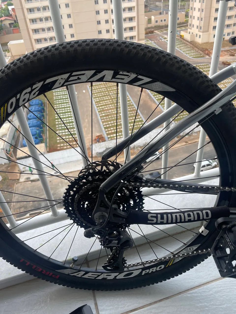 Bicicleta aro 29 de alumínio de trilha  - Foto 2