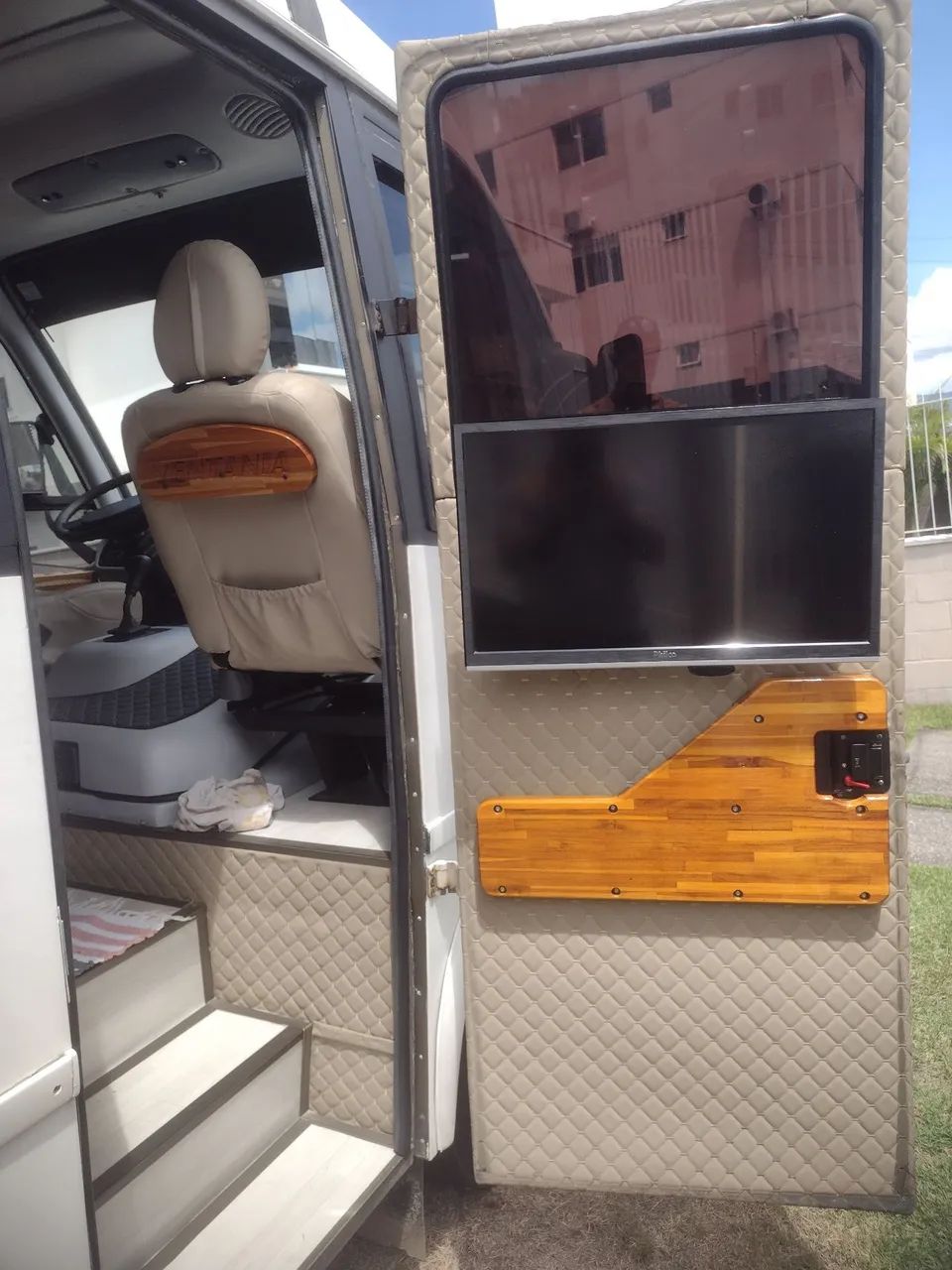 Vendo motorhome montagem 2025 top - Foto 4