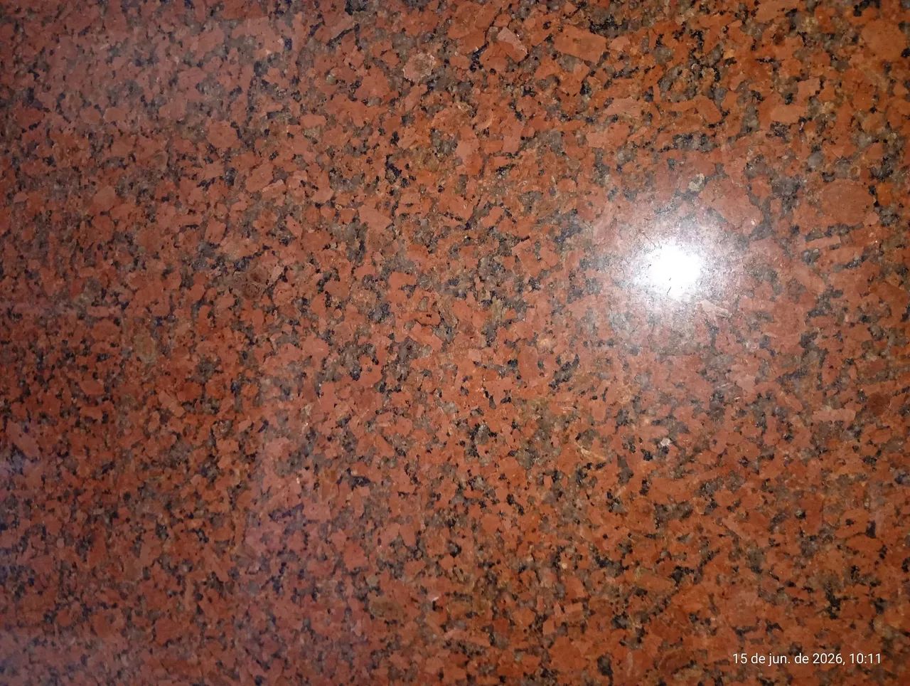 Peça de granito vermelho Brasília 2 metros metros por 90 - Foto 2