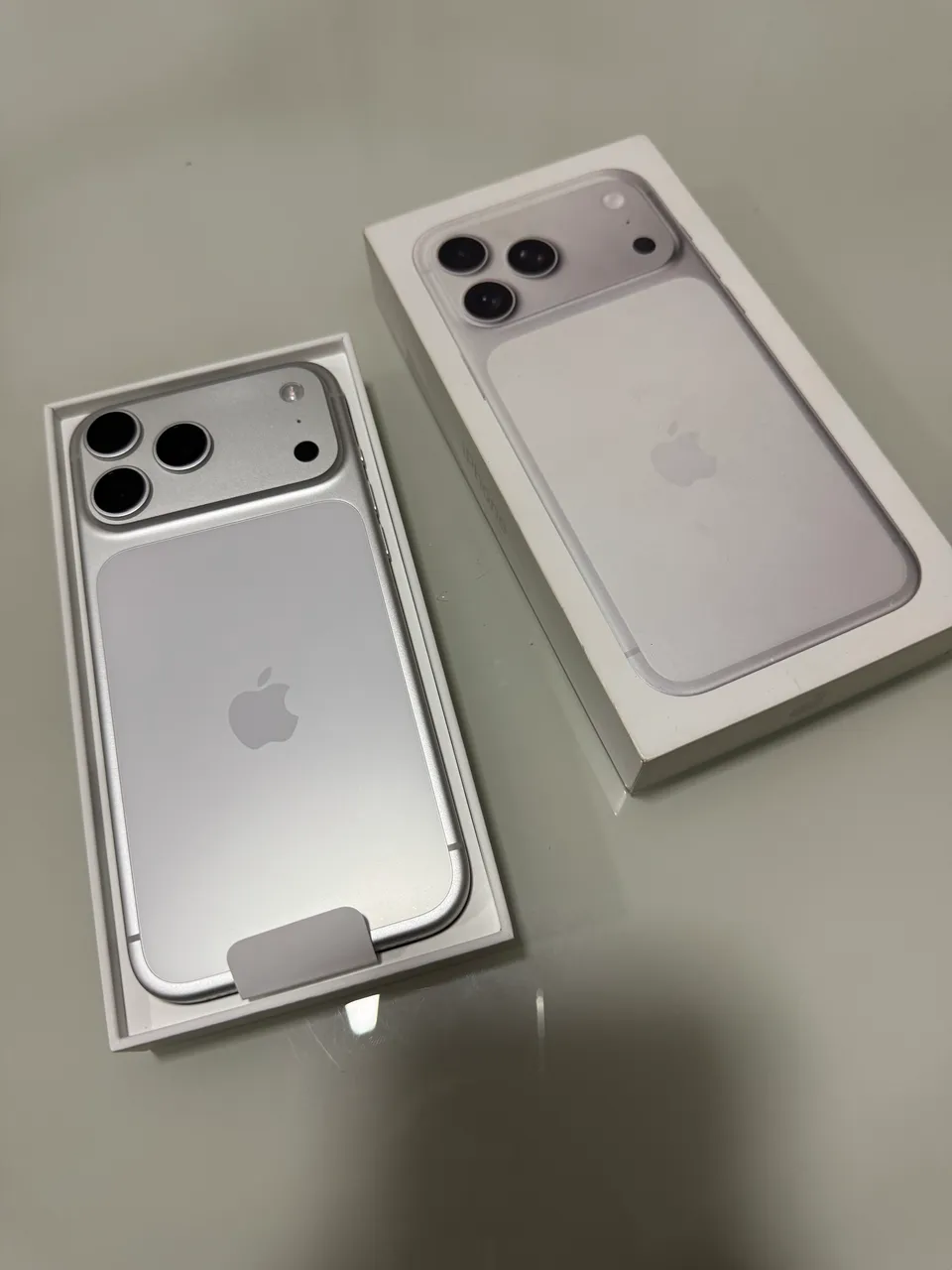 iPad Pro 13 polegadas chip m4 256 gb + Celular + Magic Keyboard