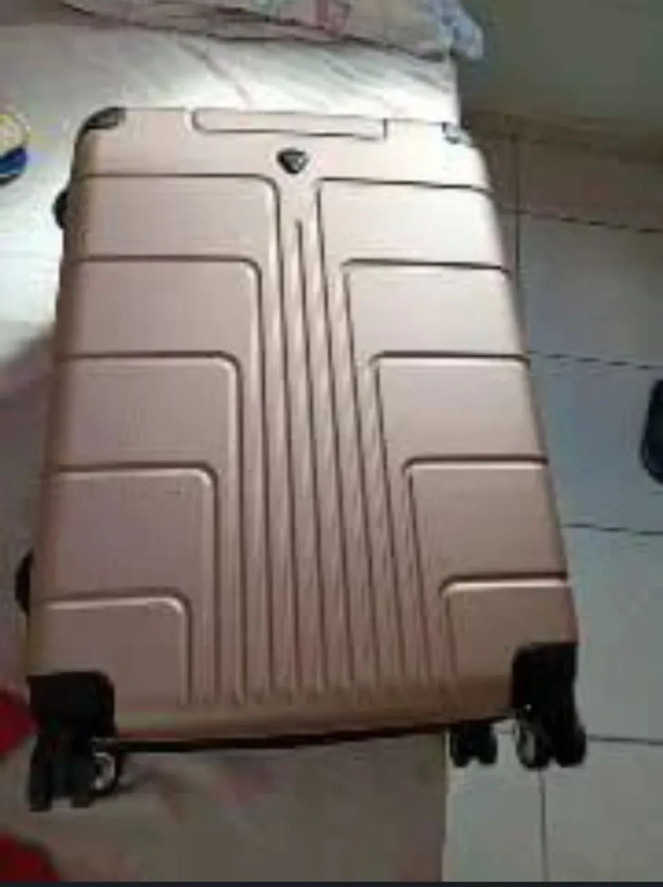 Mala de viagem grande e nova nunca usada  - Foto 5